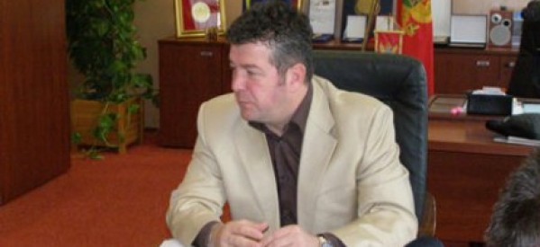 Opozicija optužuje Kuljaču za nezakonito poslovanje